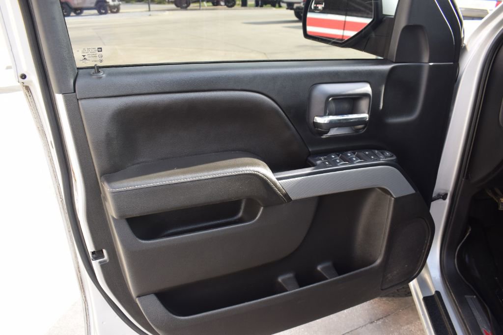 Used 2018 Chevrolet Silverado 1500 LT w/ All Star Edition AWD/4WD image 9