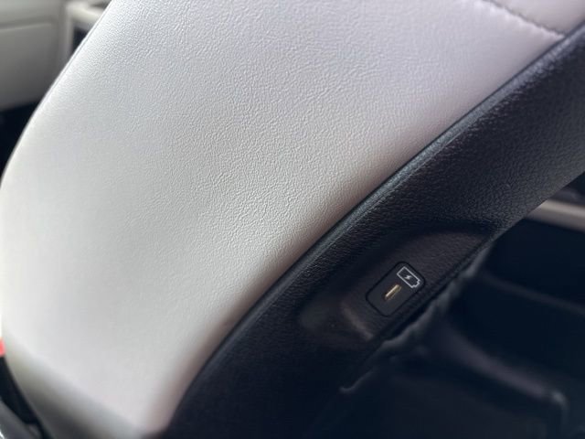 Used 2024 Kia Telluride S w/ S Sunroof Package image 32