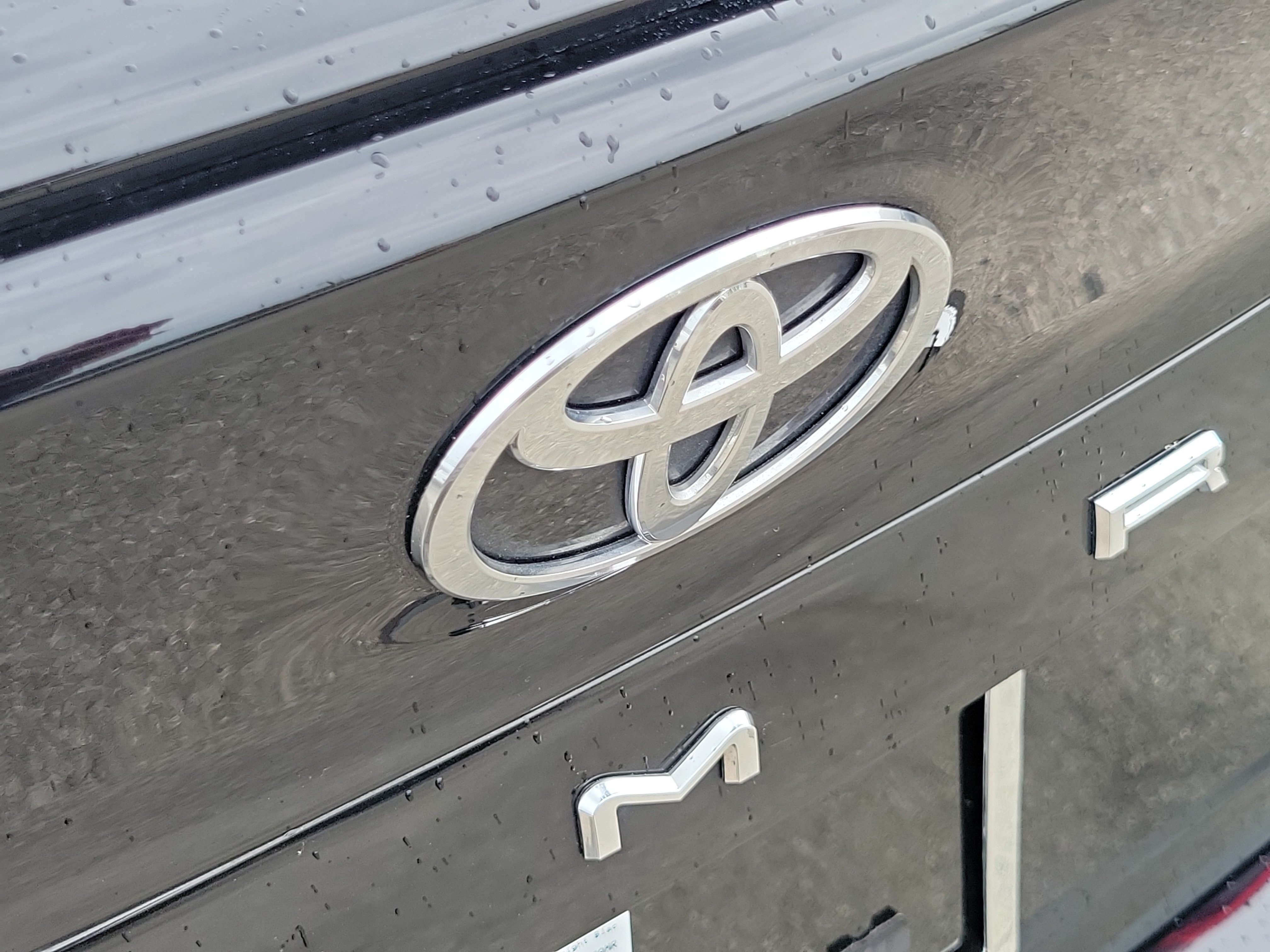 Used 2025 Toyota Camry LE w/ Convenience Package FWD image 29