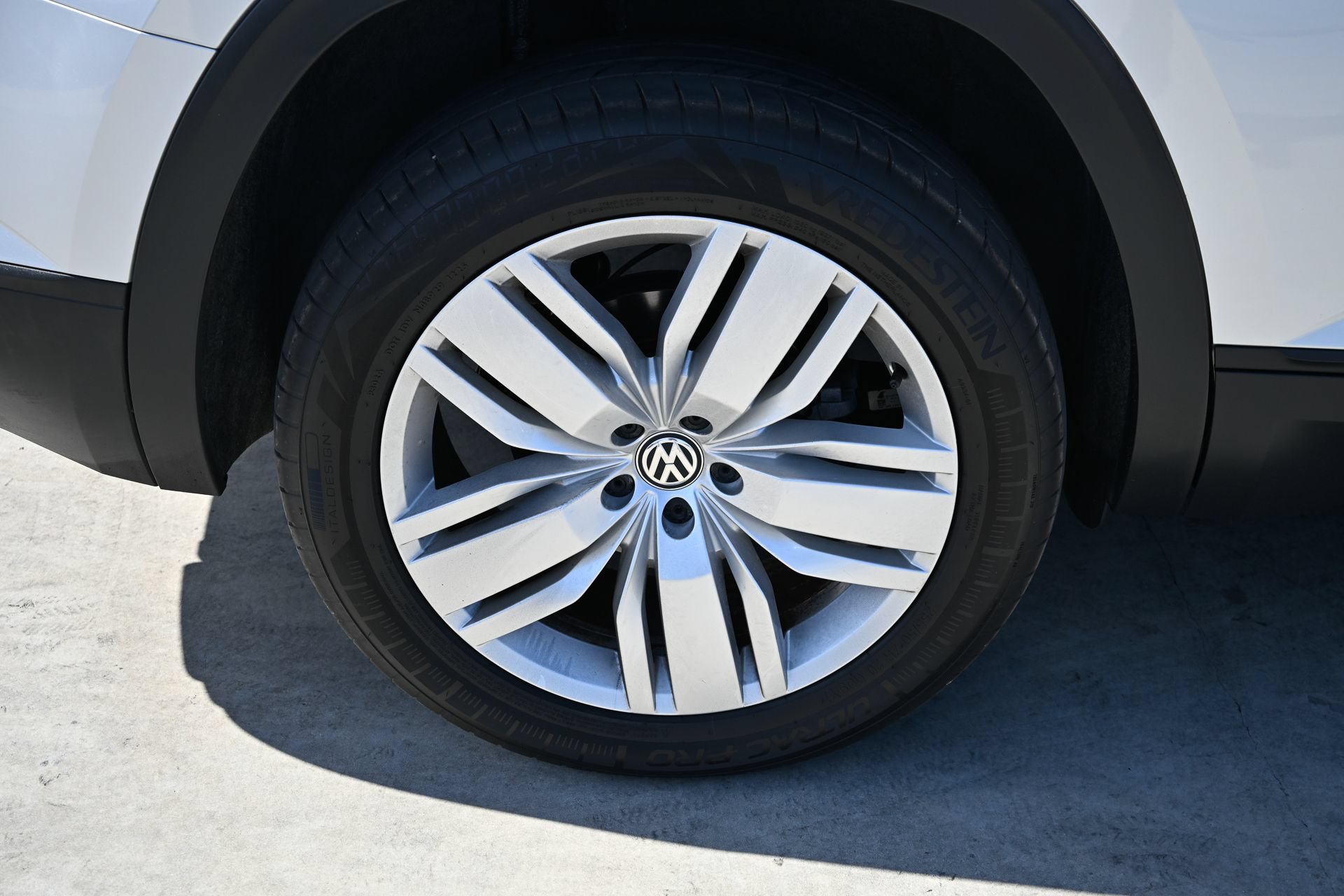 Used 2019 Volkswagen Atlas SE FWD image 35