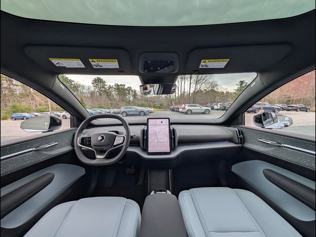 Certified 2025 Volvo EX30 Ultra AWD/4WD image 13