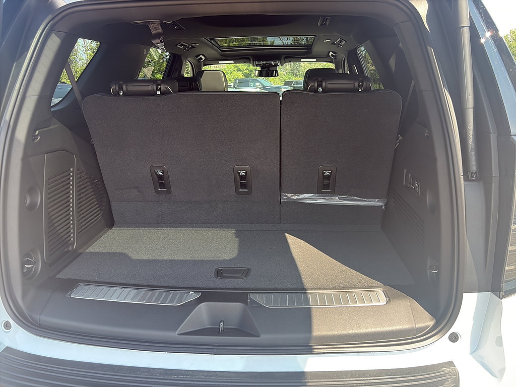New 2026 Chevrolet Tahoe Premier w/ Sun And Tow Package AWD/4WD image 15