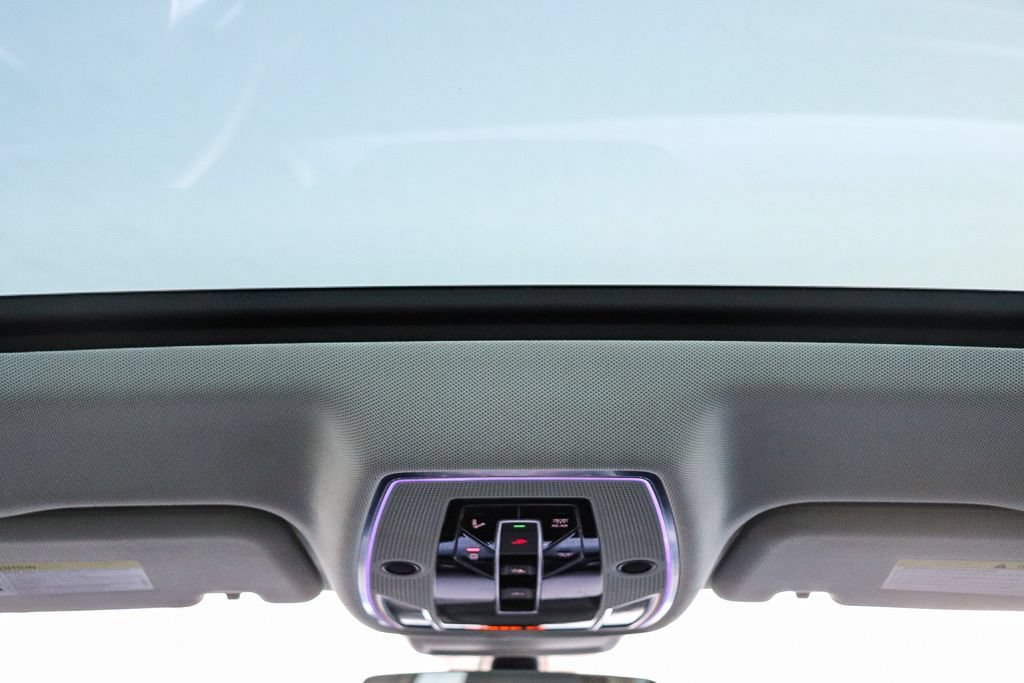 Used 2022 Audi S8 AWD/4WD image 18