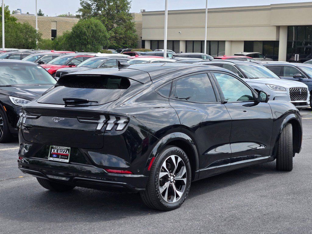 Used 2022 Ford Mustang Mach-E Premium image 10