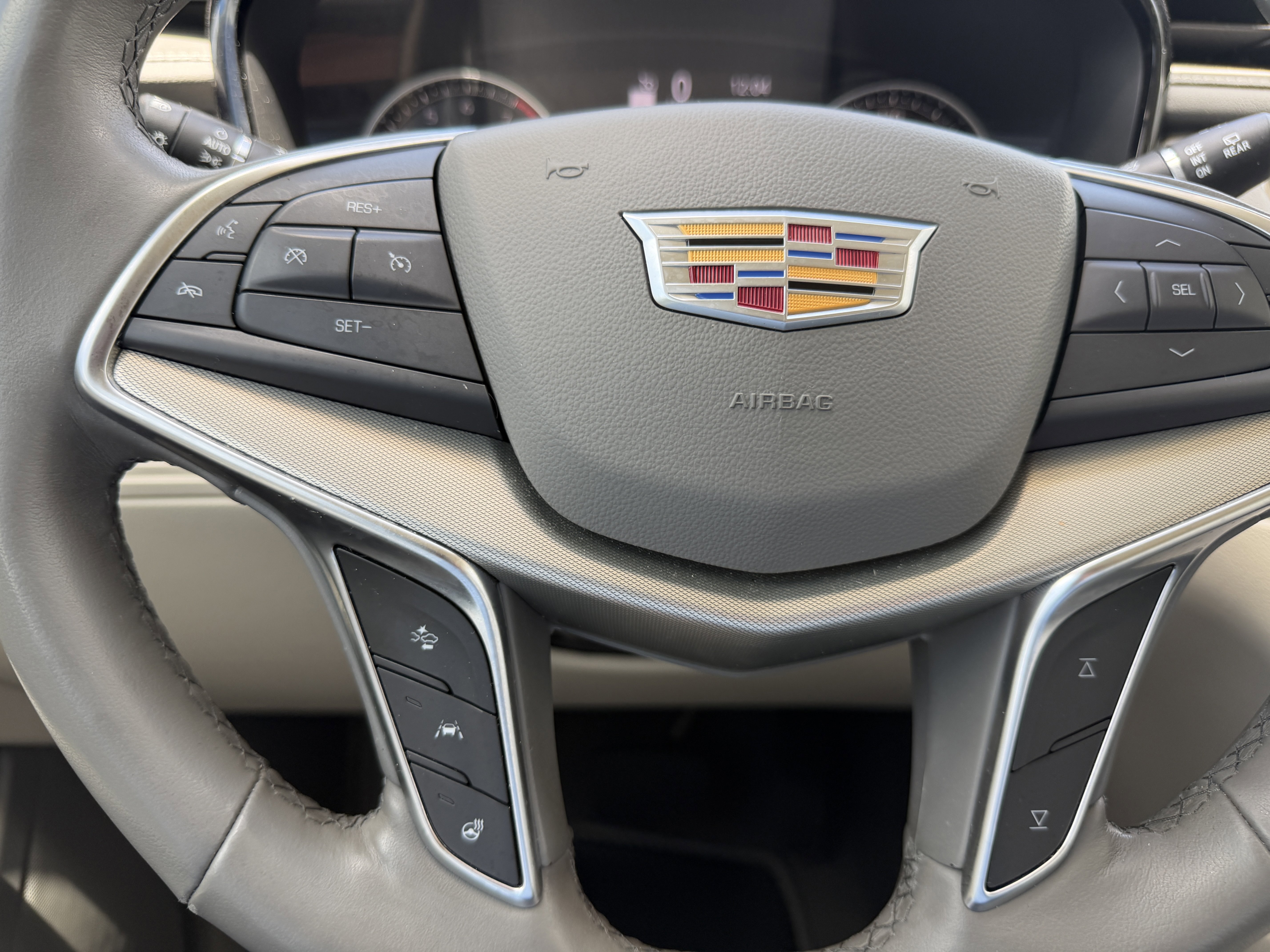 Certified 2023 Cadillac XT5 Premium Luxury FWD image 28