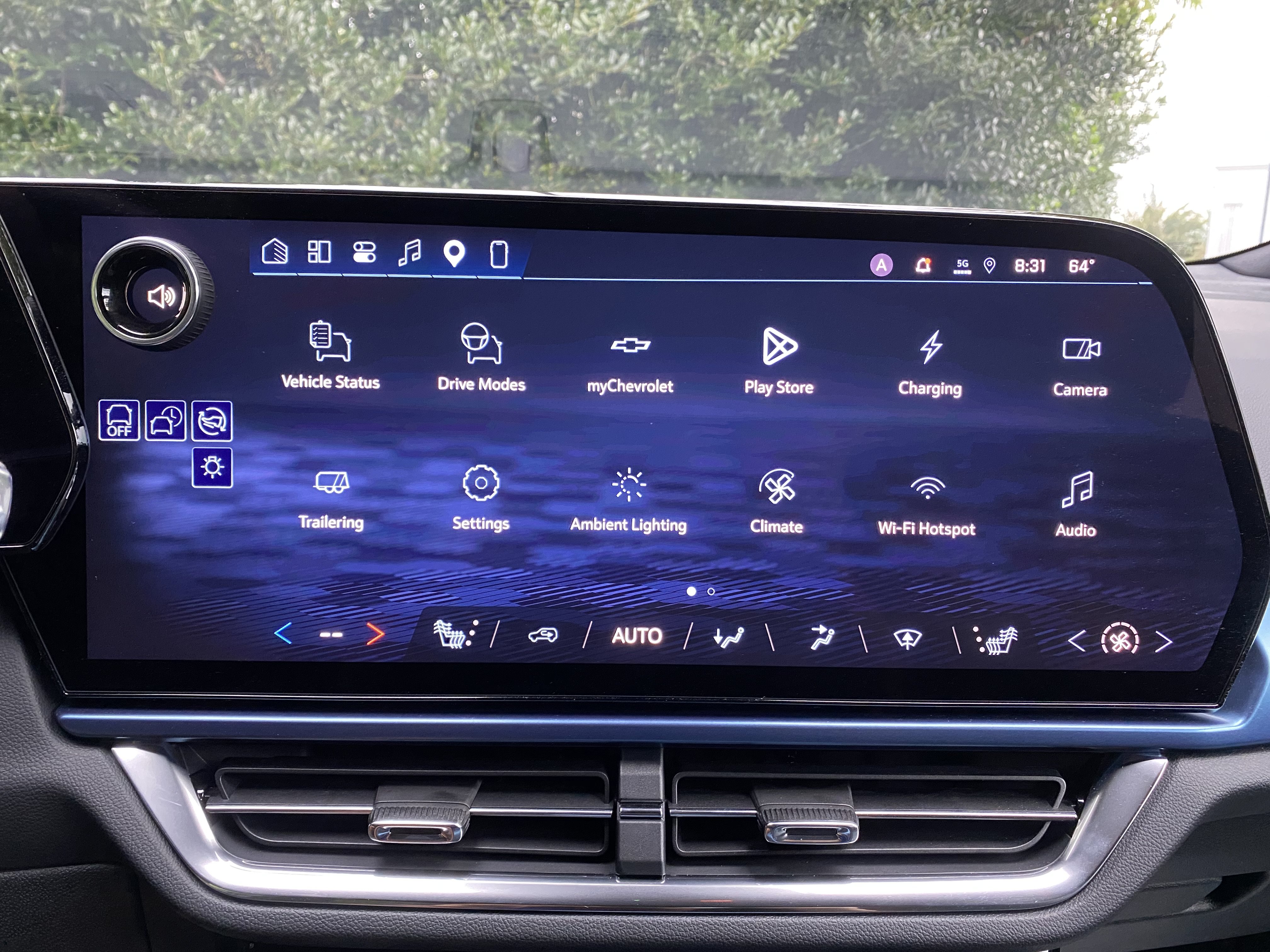 New 2026 Chevrolet Equinox EV LT AWD/4WD image 26