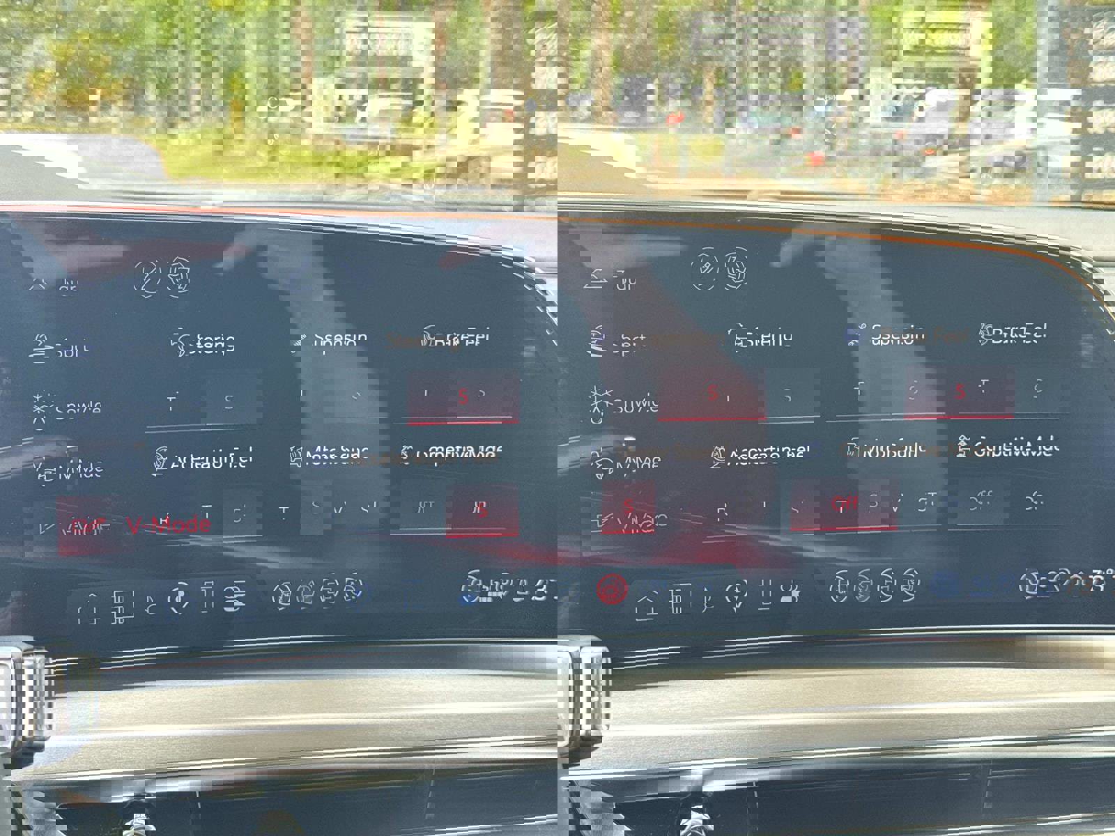 New 2026 Cadillac Lyriq V image 27