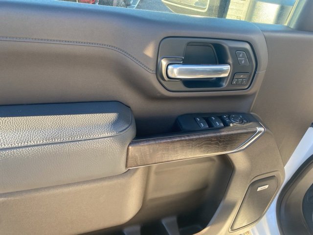 Used 2023 GMC Sierra 2500 Denali w/ Denali Ultimate Package image 17
