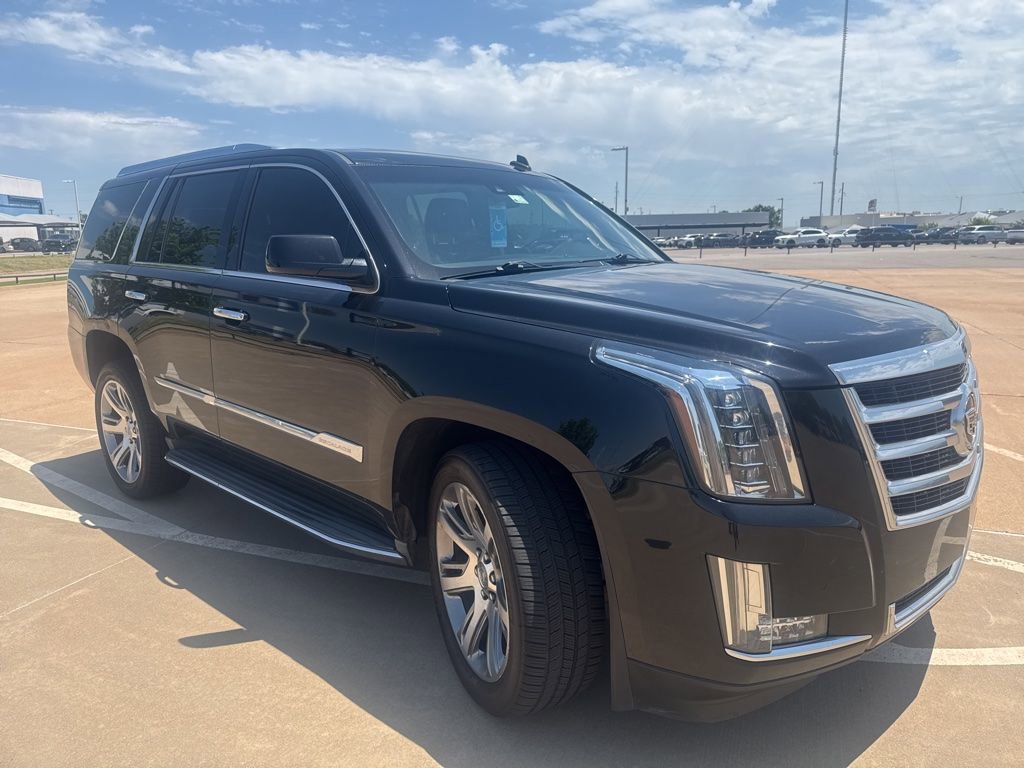 Used 2015 Cadillac Escalade Luxury AWD/4WD image 9