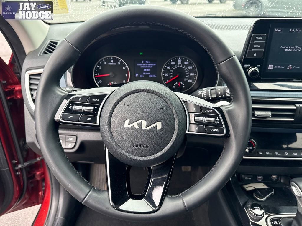 Used 2023 Kia Seltos S image 16