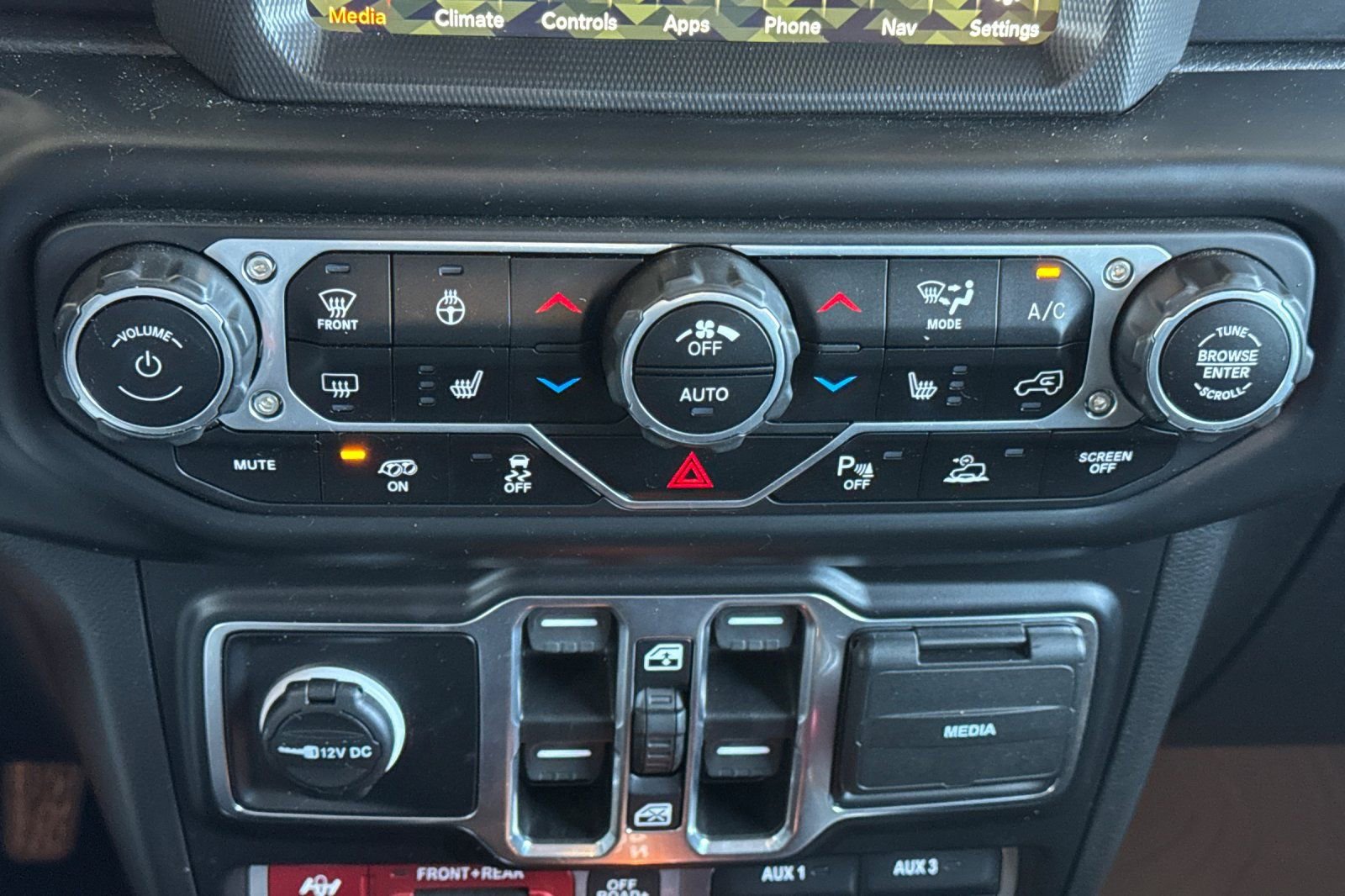 Used 2023 Jeep Wrangler Unlimited Rubicon 392 w/ Dual Top Group image 21