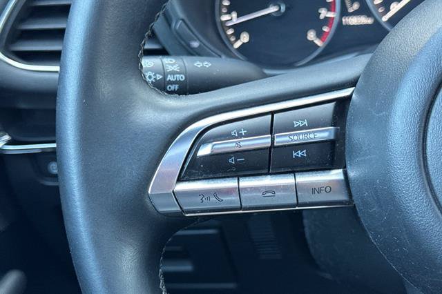 Used 2019 MAZDA MAZDA3 Hatchback w/ Premium Package FWD image 26