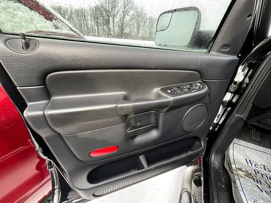 Used 2003 Dodge Ram 3500 Truck SLT AWD/4WD image 9