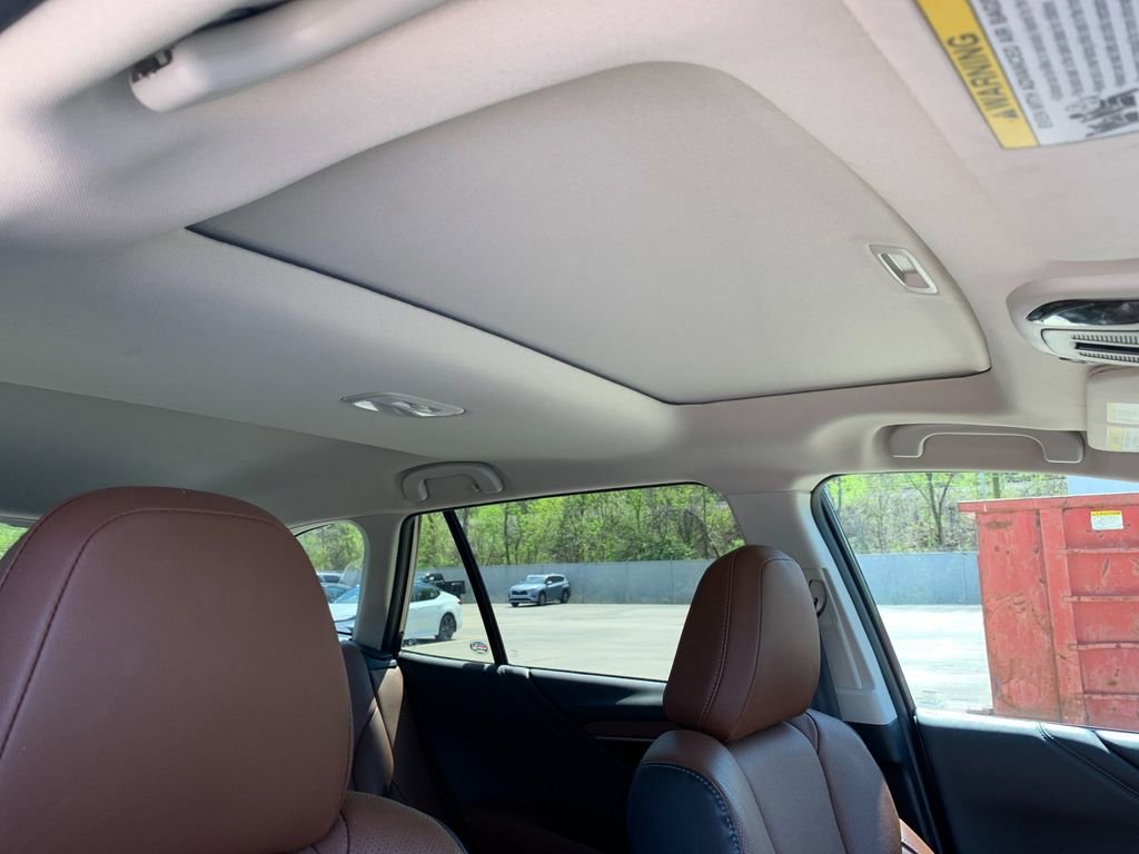 Used 2024 Subaru Outback Touring w/ Popular Package #2 AWD/4WD image 19