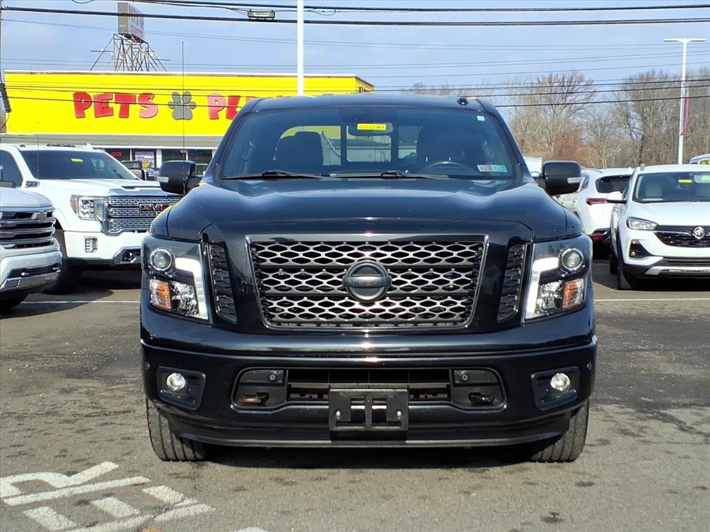 Used 2018 Nissan Titan SV w/ SV Convenience Package image 9