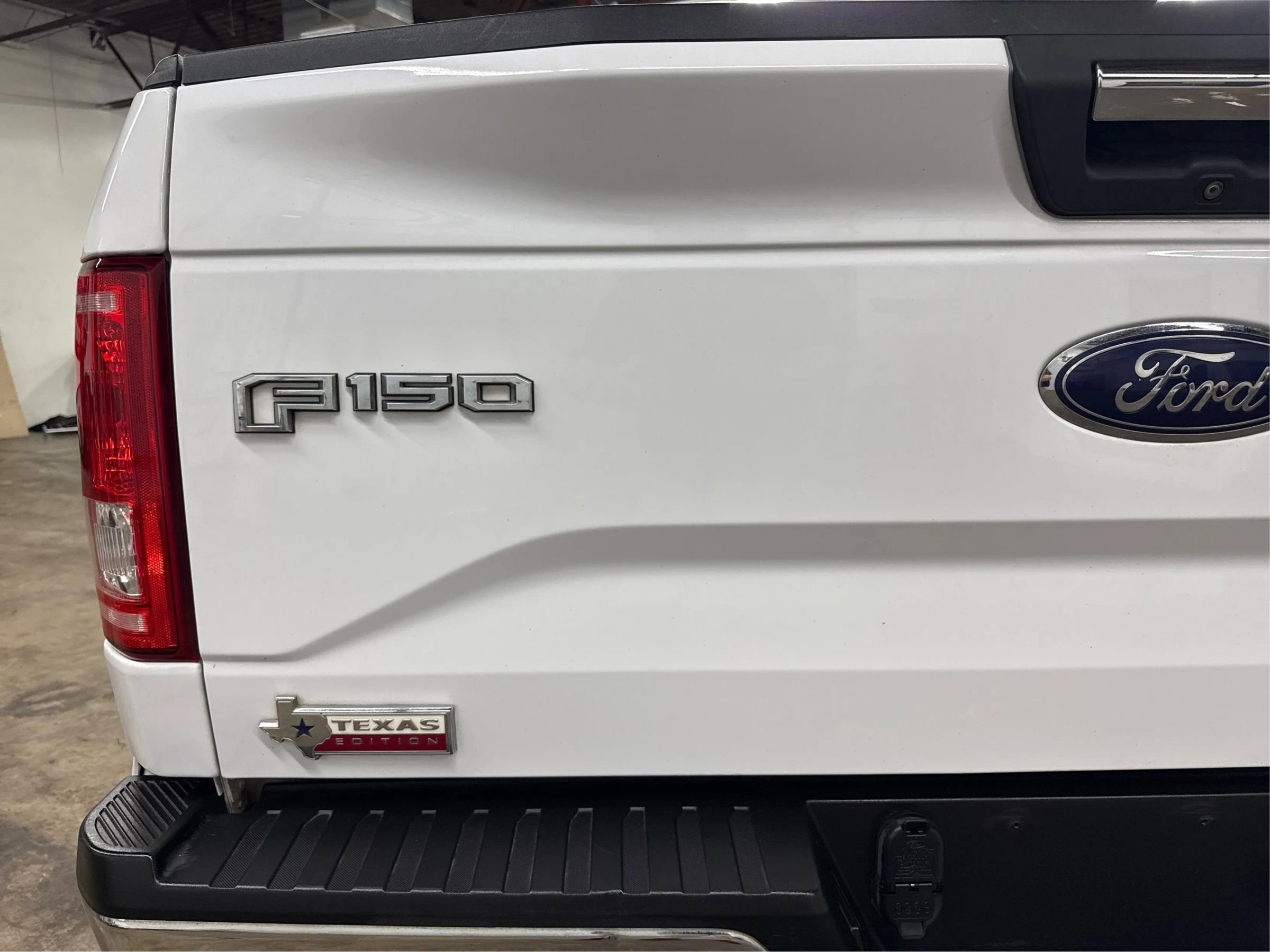 Used 2015 Ford F150 XLT w/ Equipment Group 302A Luxury RWD image 37