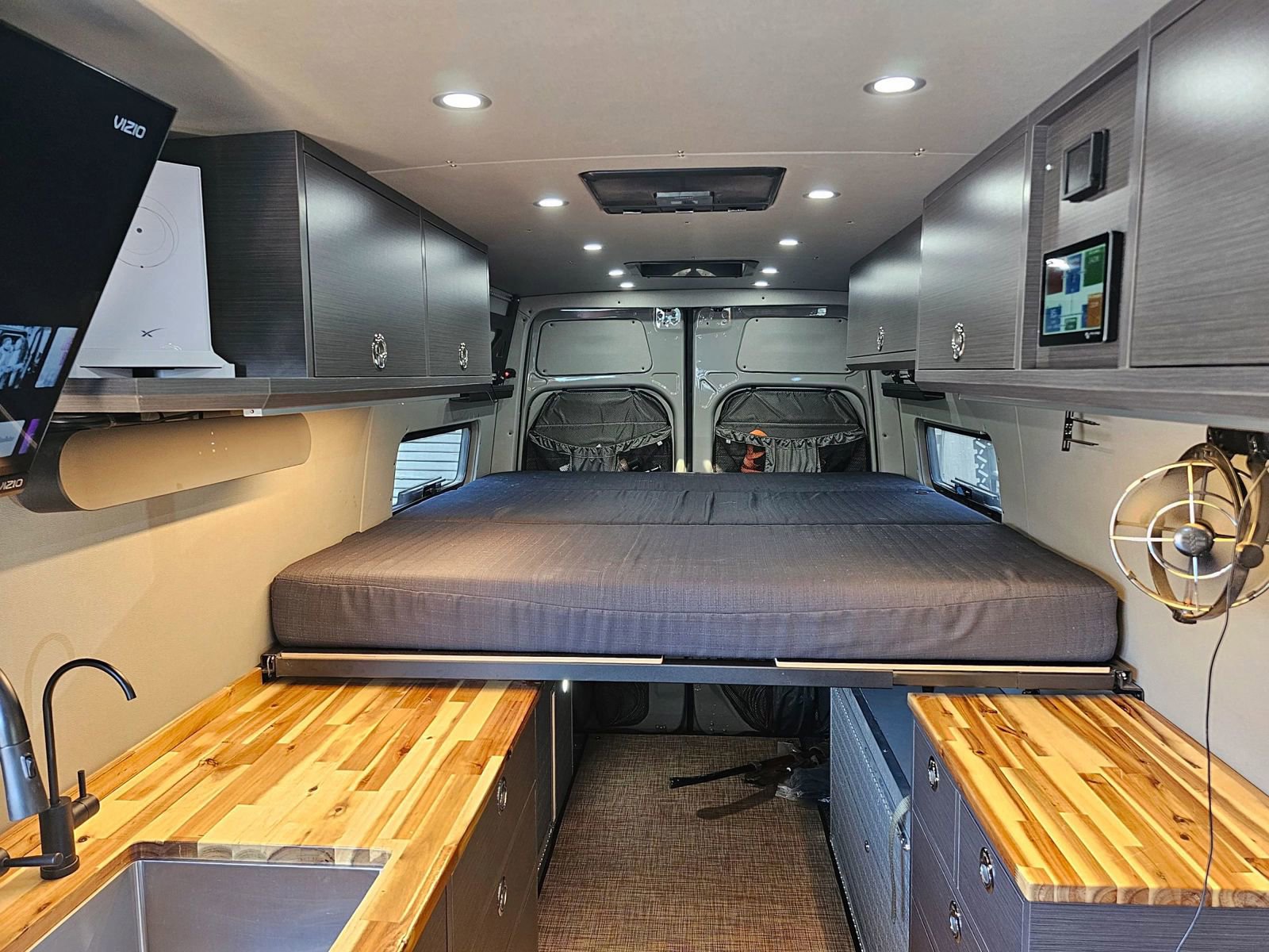 Used 2022 Mercedes-Benz Sprinter 2500 image 11