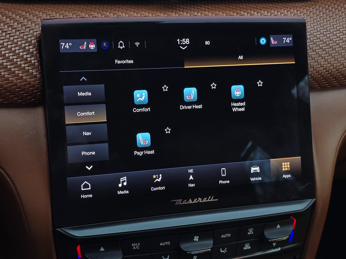 Used 2022 Maserati Quattroporte Modena RWD image 42