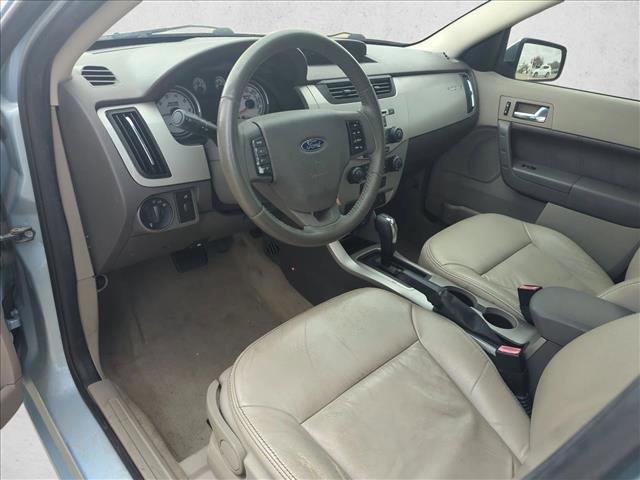 Used 2009 Ford Focus SEL FWD image 9