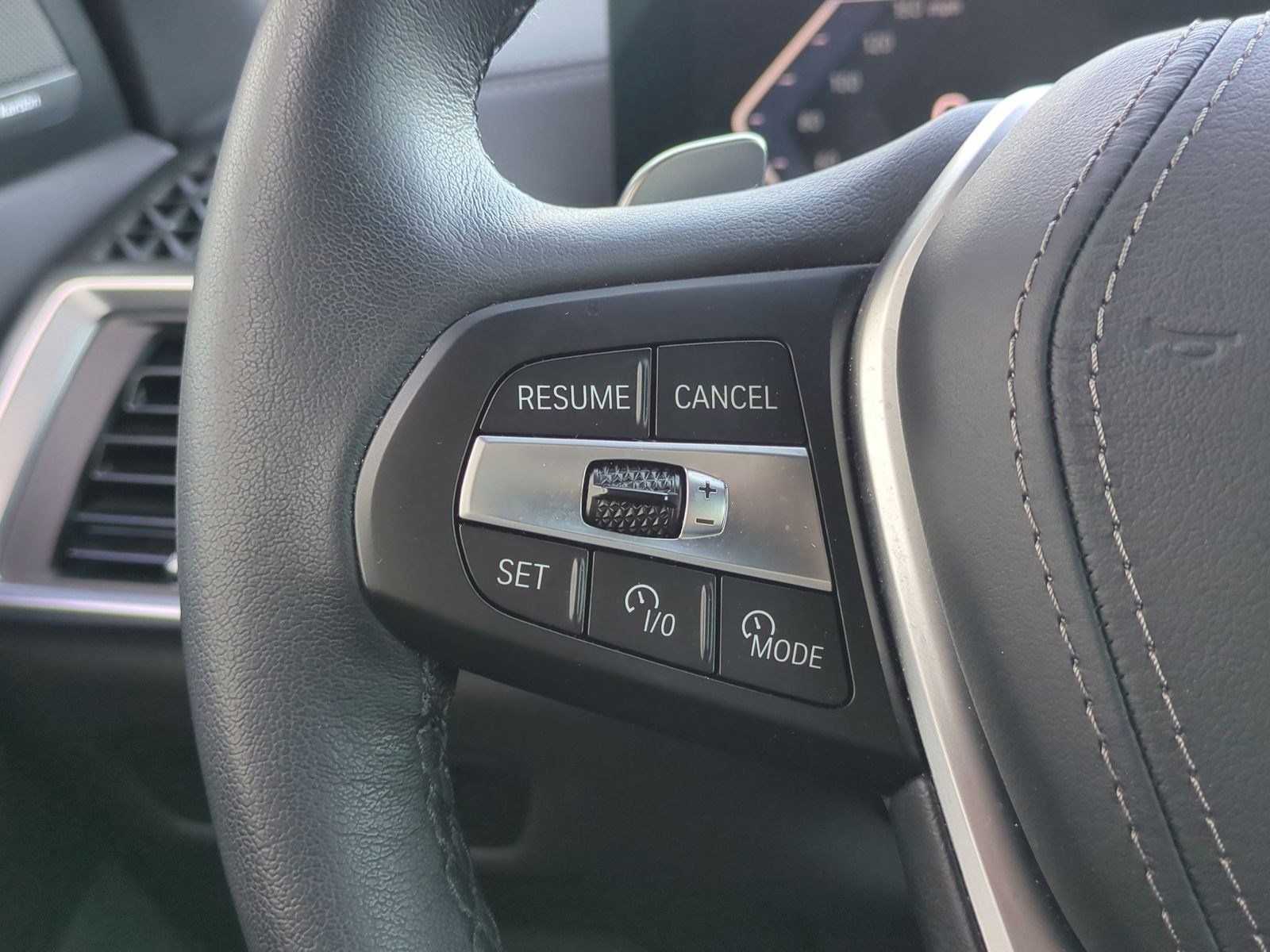 Used 2026 BMW X5 sDrive40i image 19