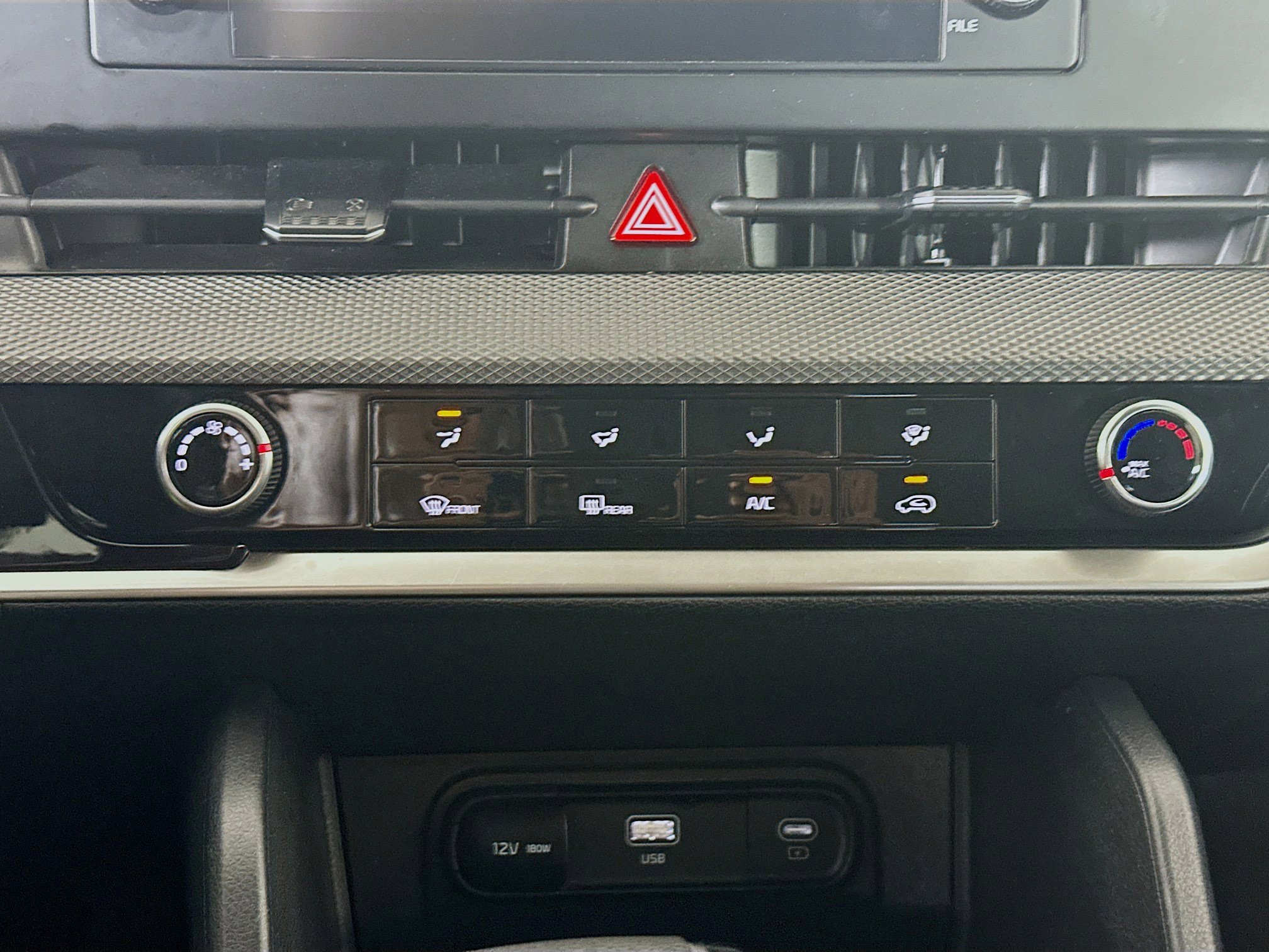 Used 2024 Kia Sportage LX image 22