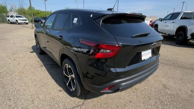 New 2026 Chevrolet Trax RS w/ Driver Confidence Package FWD image 8