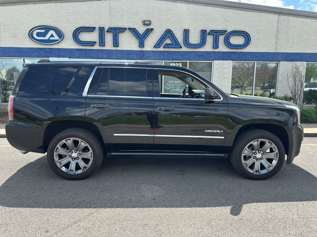 Used 2016 GMC Yukon Denali w/ Open Road Package image 3