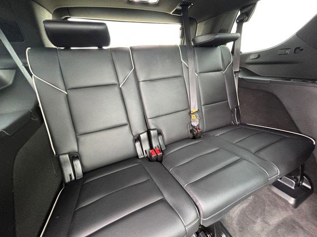 Used 2023 Cadillac Escalade Premium Luxury image 20