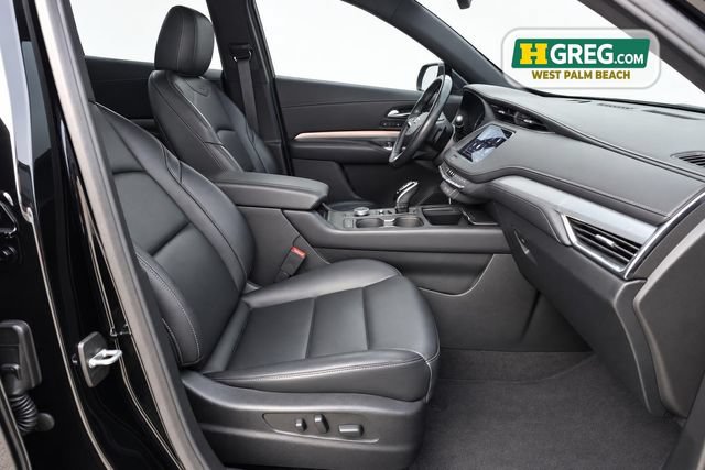 Used 2020 Cadillac XT4 Premium Luxury w/ Driver Awareness Package FWD image 17