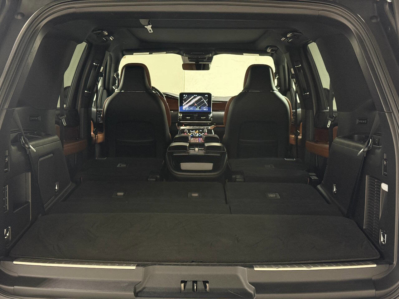 Used 2018 Lincoln Navigator Reserve w/ Technology Package image 54