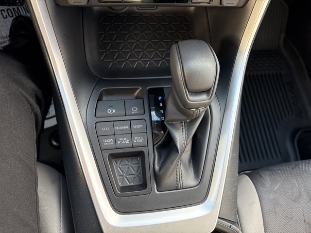 Used 2024 Toyota RAV4 XLE image 17