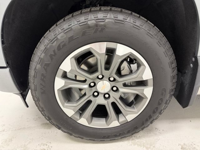 Certified 2024 Chevrolet Silverado 1500 High Country w/ Technology Package AWD/4WD image 18
