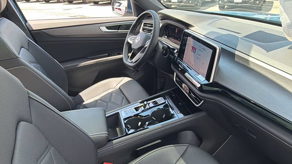 New 2026 Volkswagen Atlas Cross Sport SE FWD image 10