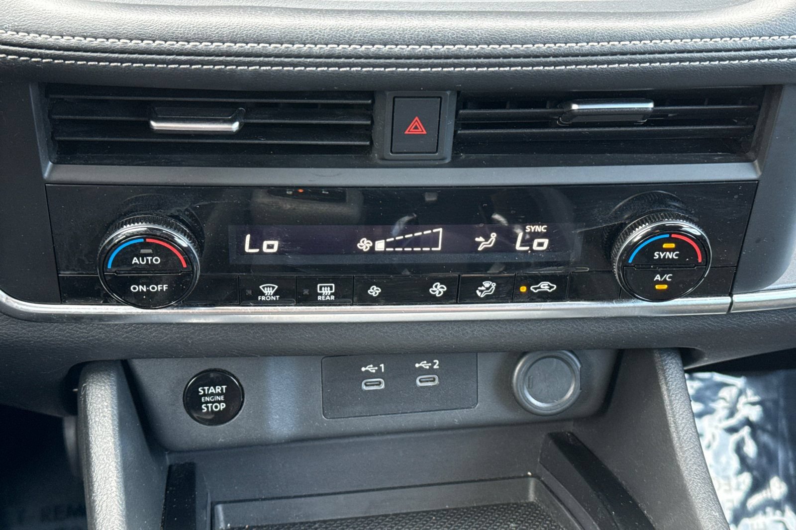 Certified 2024 Nissan Rogue SV AWD/4WD image 27