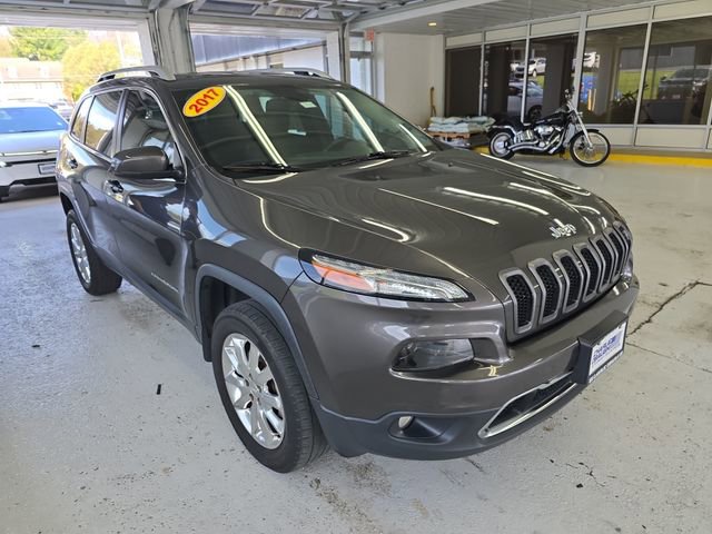 Used 2017 Jeep Cherokee Limited w/ Luxury Group image 7