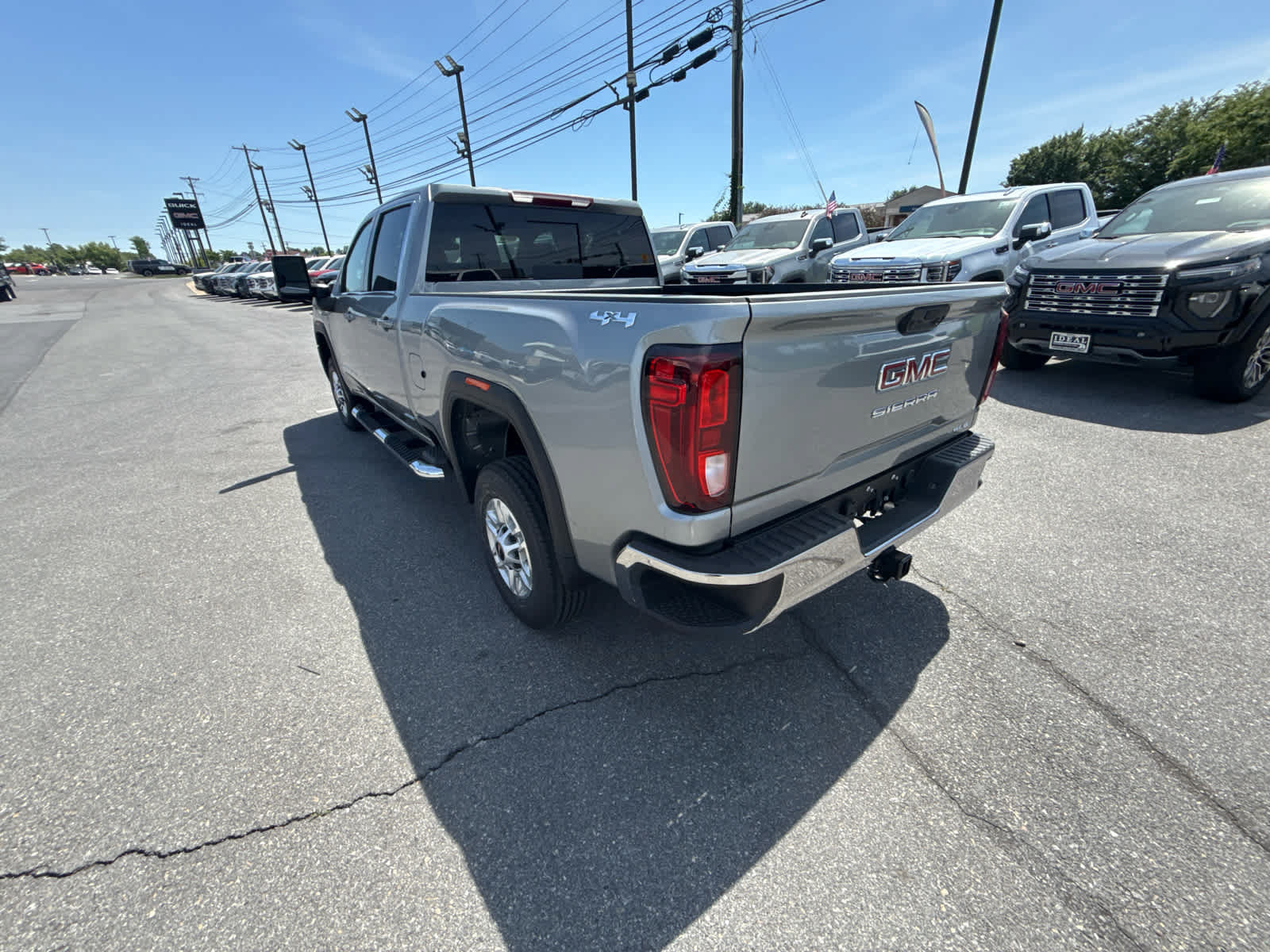 New 2026 GMC Sierra 2500 SLE w/ SLE Value Package; AWD/4WD image 8
