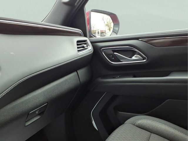 Used 2022 GMC Yukon XL SLE w/ Gmc Pro Safety Plus Package AWD/4WD image 22