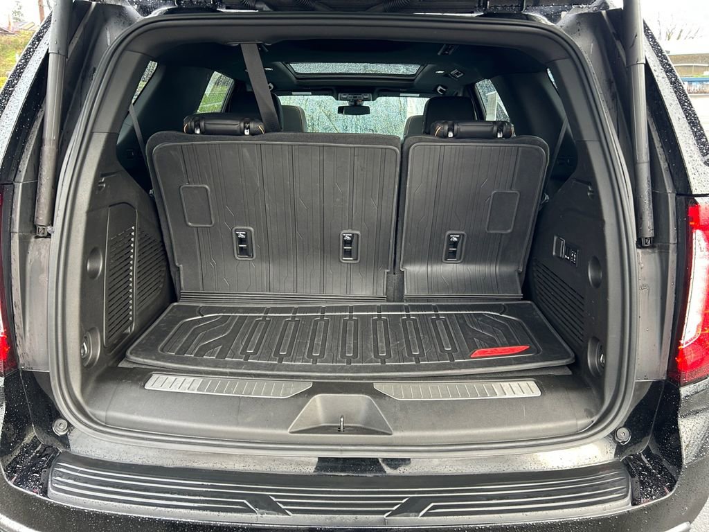 Used 2022 GMC Yukon AT4 w/ Technology Package image 24