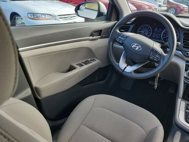 Used 2019 Hyundai Elantra SE image 22