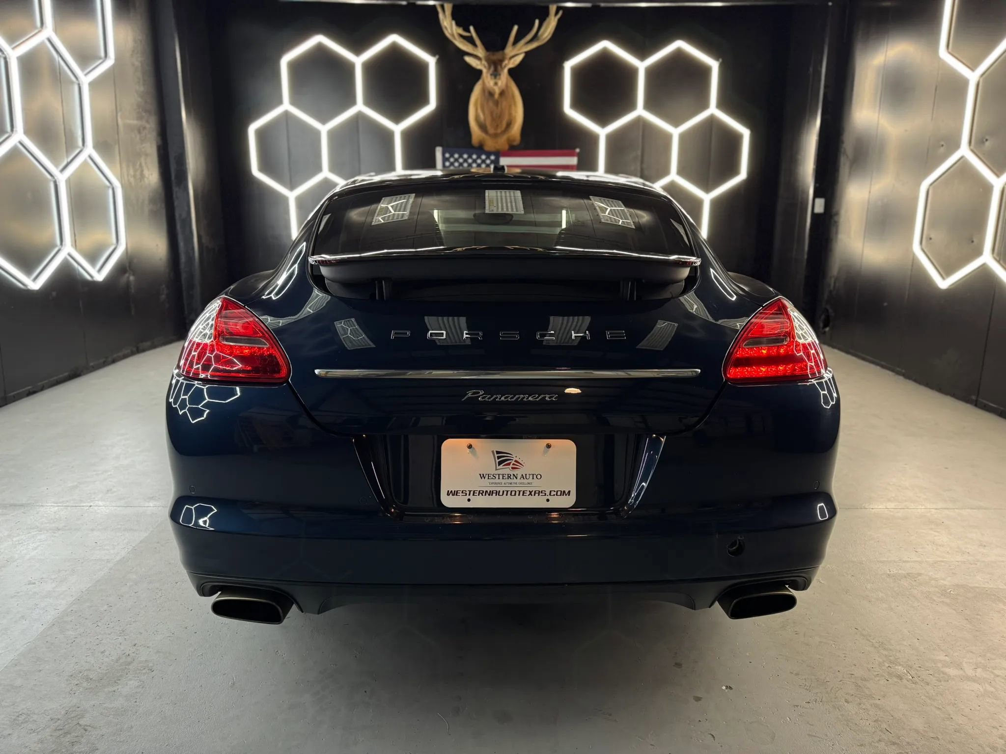 Used 2013 Porsche Panamera 4 Platinum Edition image 7