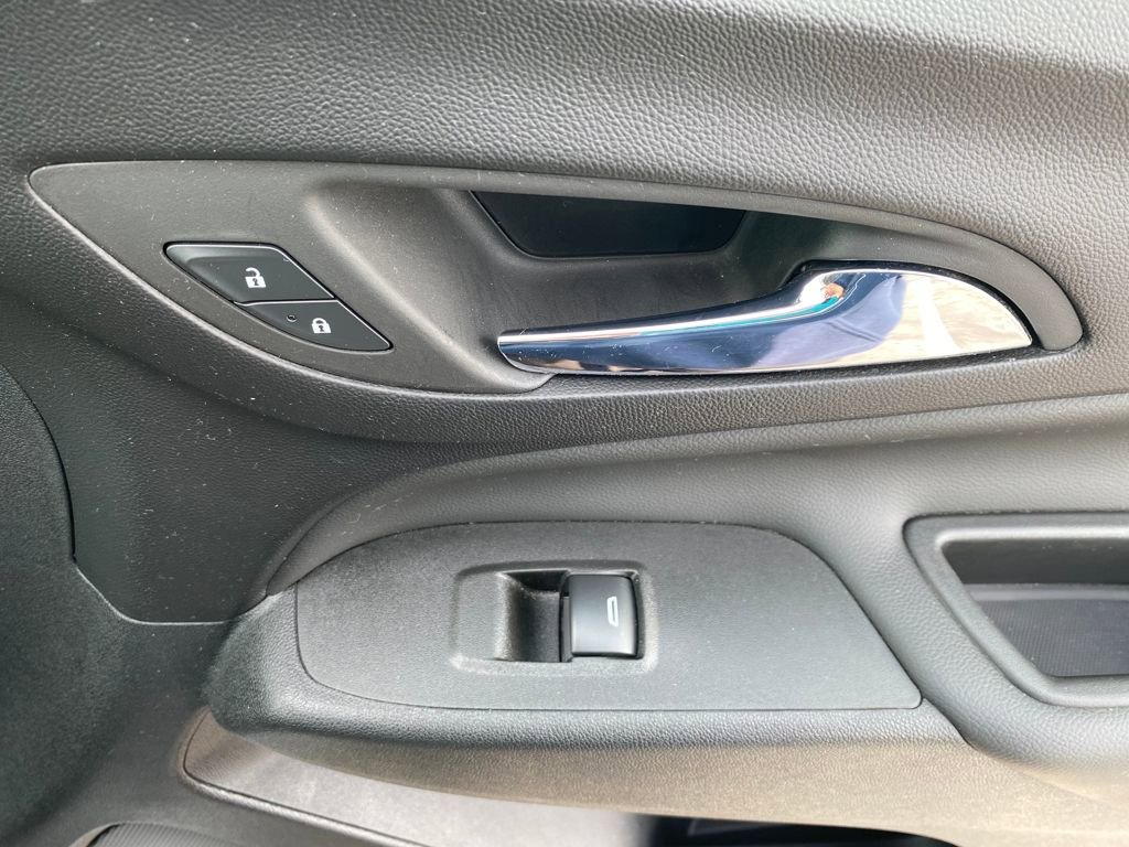 Used 2022 Chevrolet Equinox LT image 10