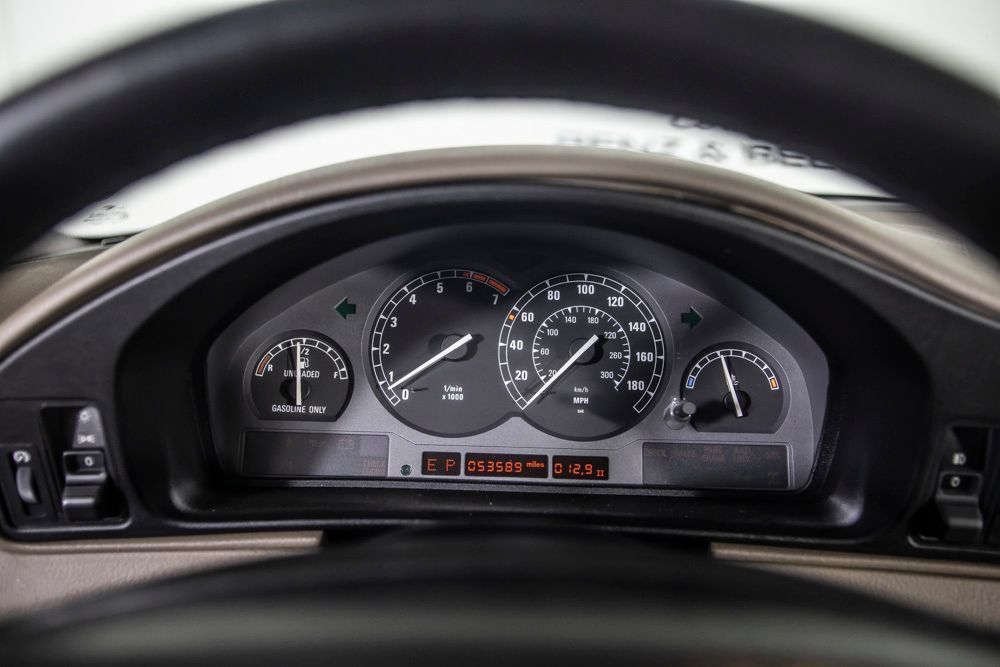 Used 1993 BMW 850Ci RWD image 27