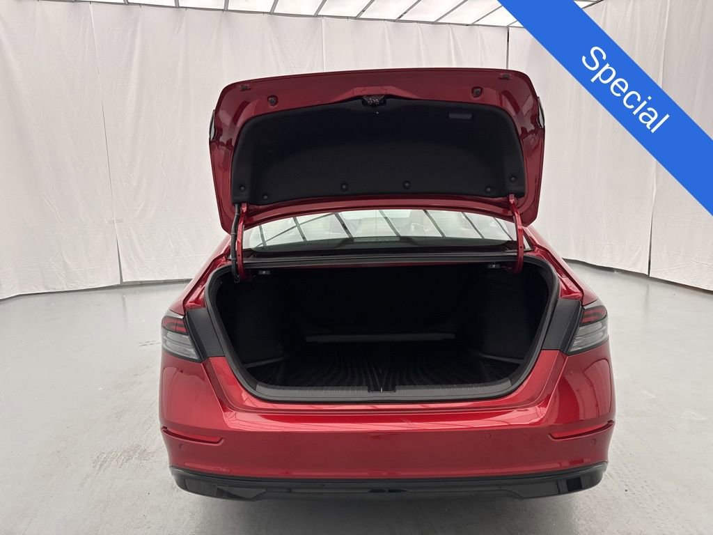 Used 2024 Honda Accord EX-L image 11