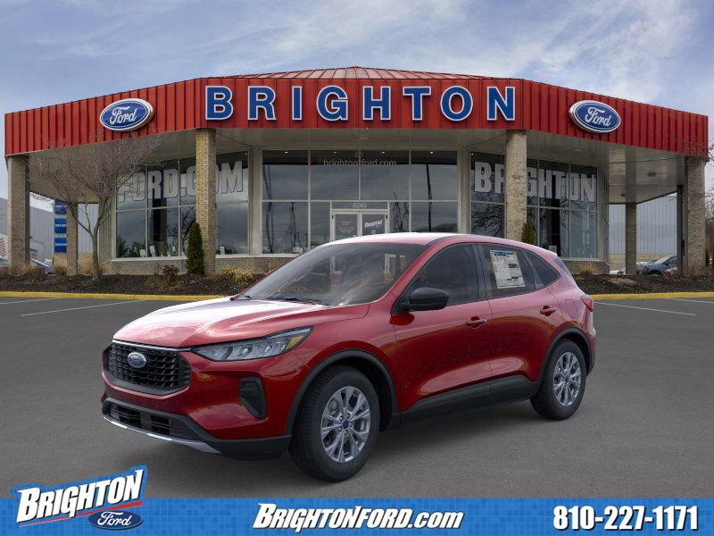 Used 2025 Ford Escape Active w/ Cold Weather Package image 3