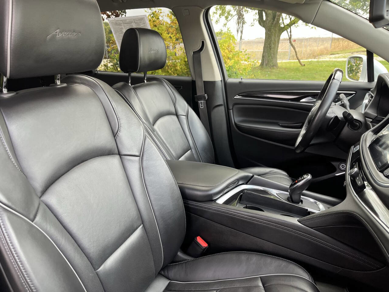 Used 2019 Buick Enclave Avenir w/ Avenir Technology Package image 35