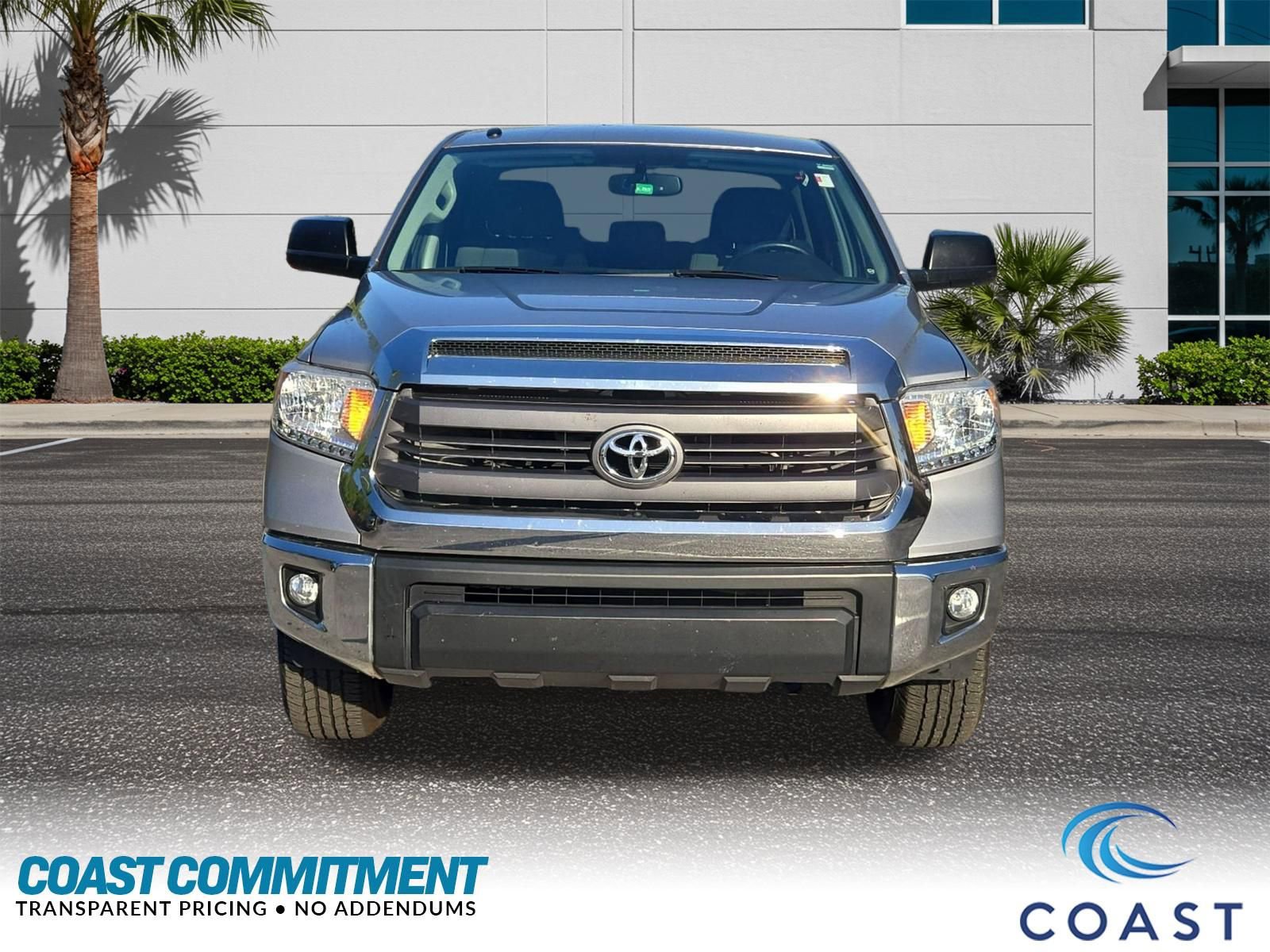 Used 2015 Toyota Tundra SR5 w/ SR5 Upgrade Package image 2