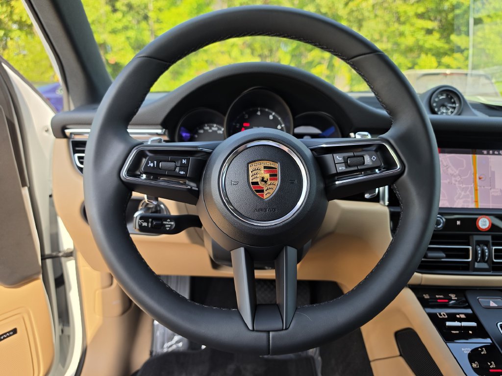 New 2026 Porsche Macan AWD/4WD image 29