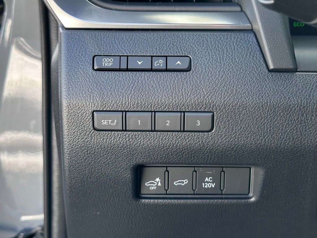 Used 2025 Lexus GX 550 image 20