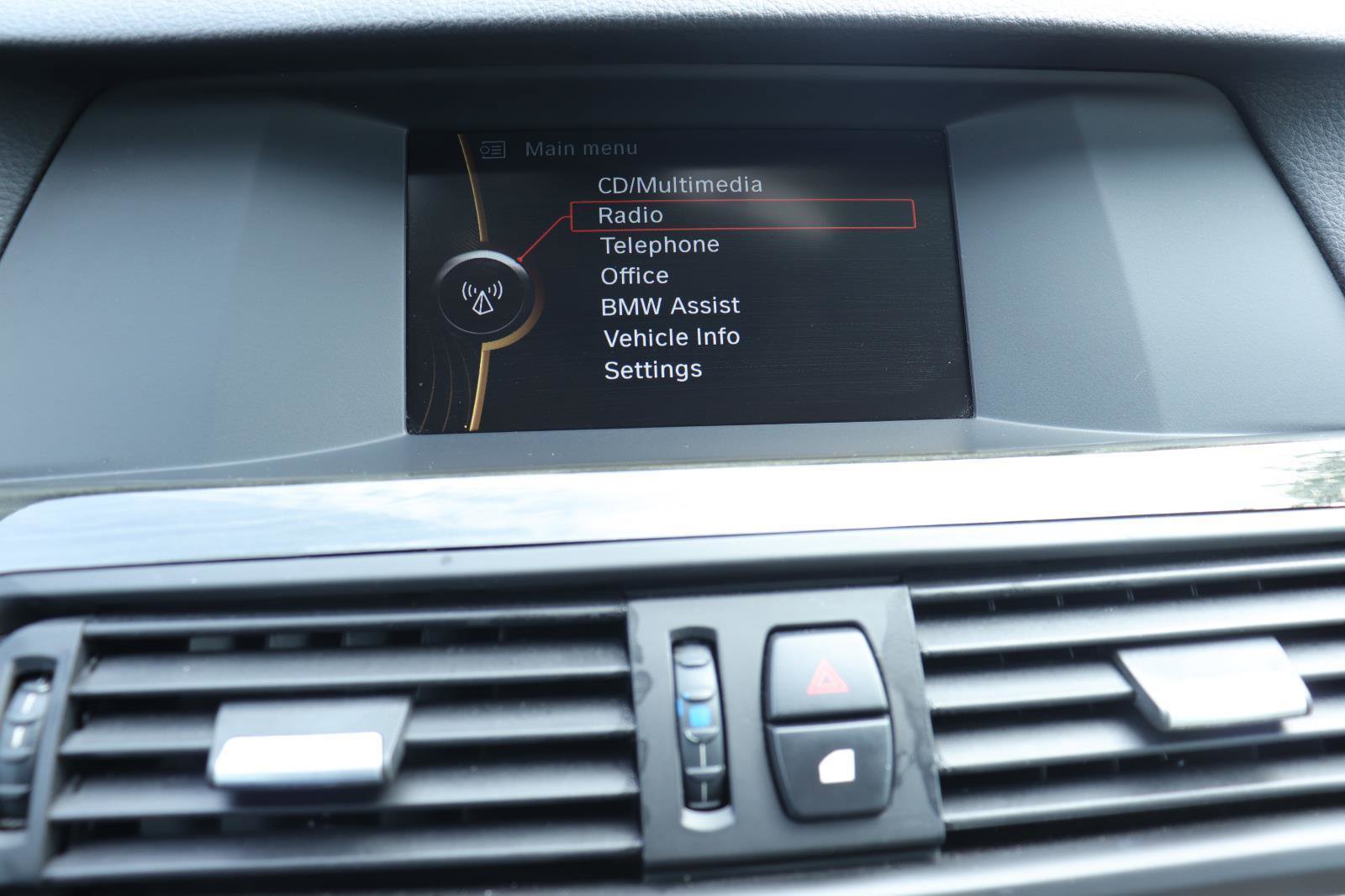 Used 2013 BMW 528i Sedan RWD image 27