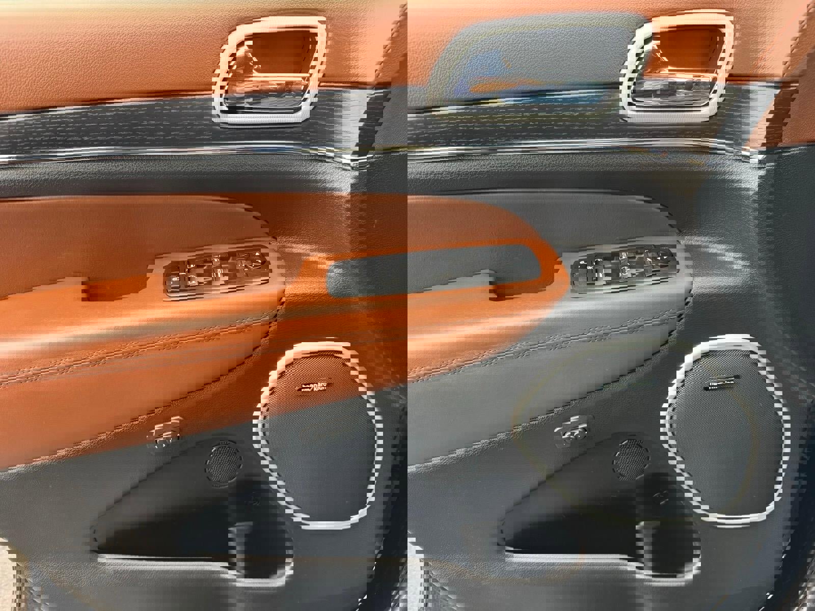 Used 2021 Jeep Grand Cherokee Summit w/ Platinum Series Group image 14